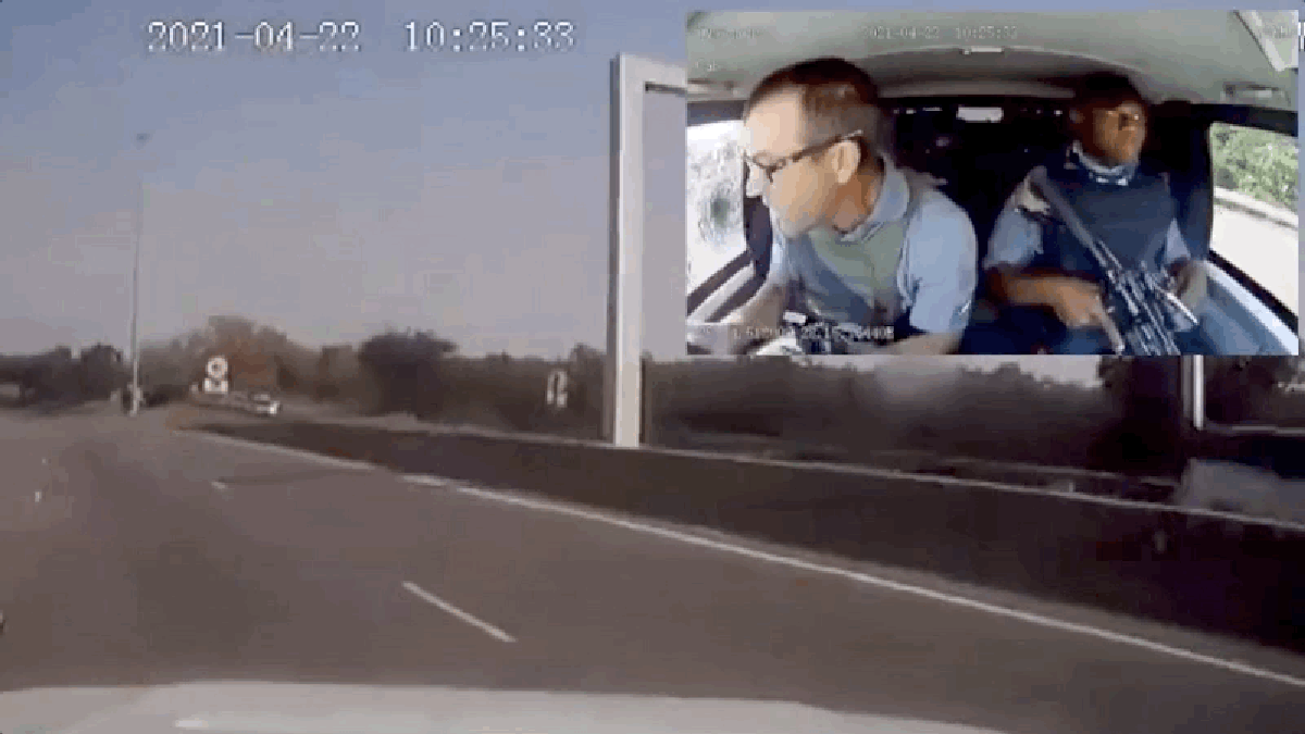 Pljačke Poput Te Intenzivne Toyota Kopnene Krstarice Pokušaj pljačke dogoditi gotovo svakodnevno u Južnoj Africi
