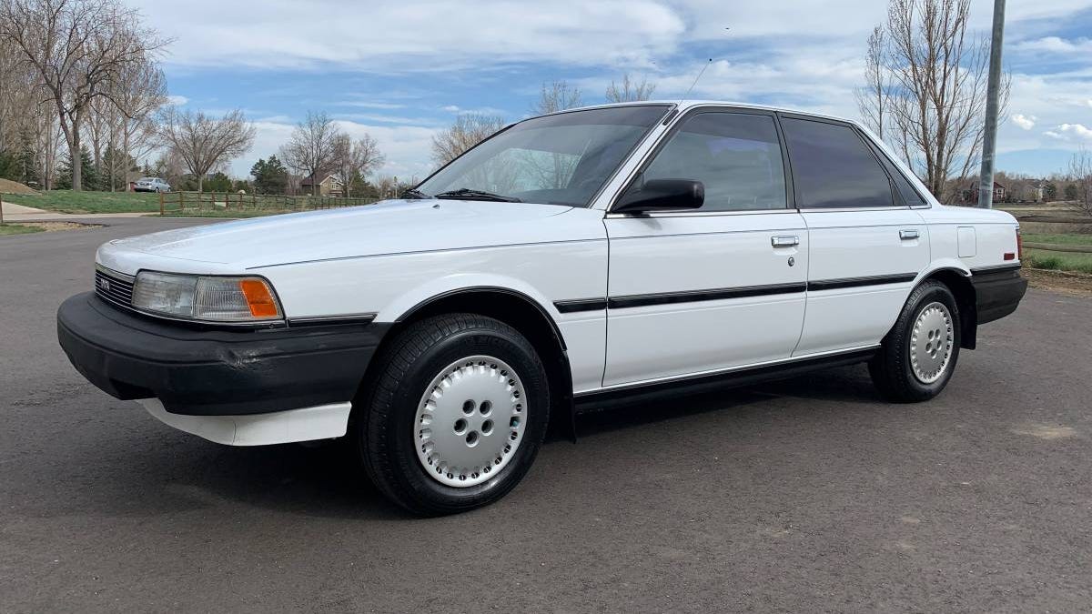 Na $6,200, Je li ovo Toyota Camry All-Trac Dijamant koji voli grubo?